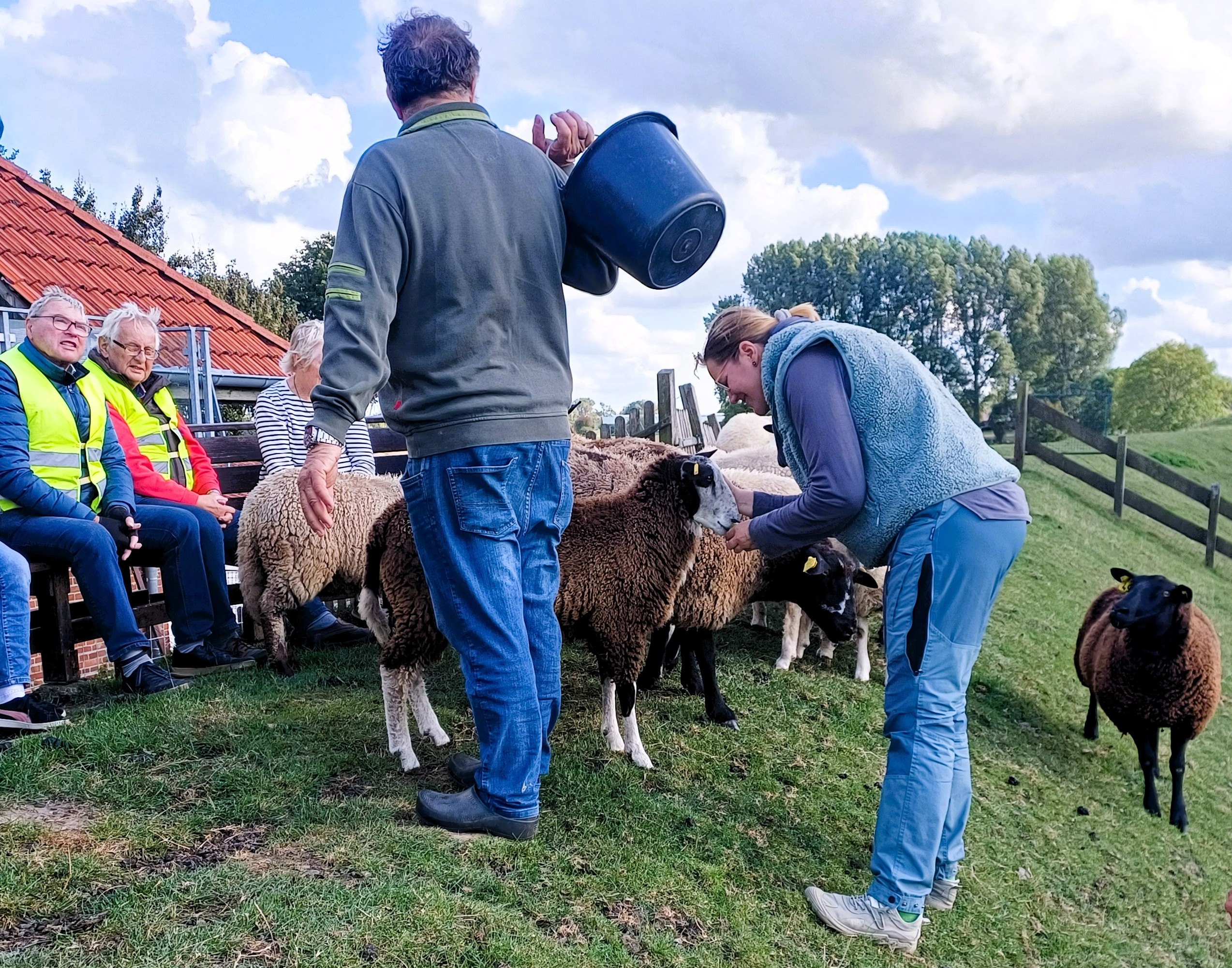 2025-Stoertour_-_Rast_bei_Klaus_Schaepe_in_Hodorf.jpg